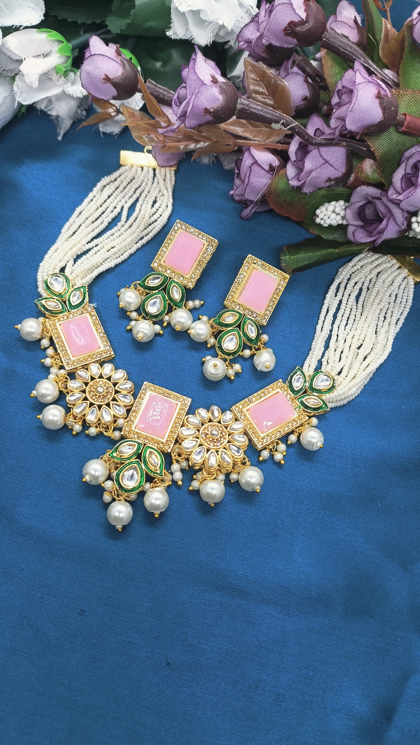 twinkling gracefuul women necklace chokii shape