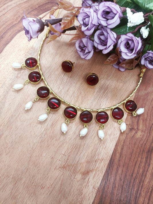 PREMIUM QUALITY MATTE FINISH MONALISA ROUND SHAPE STONE NECKLACE WITH EARRING