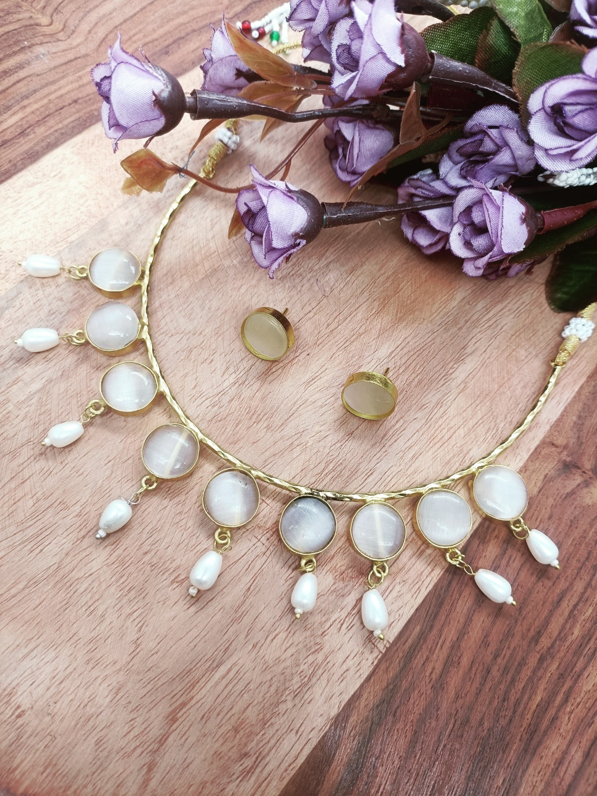 level up point - kundan triangle shape necklace with glass beads for Girls/Women unique design for any occasion