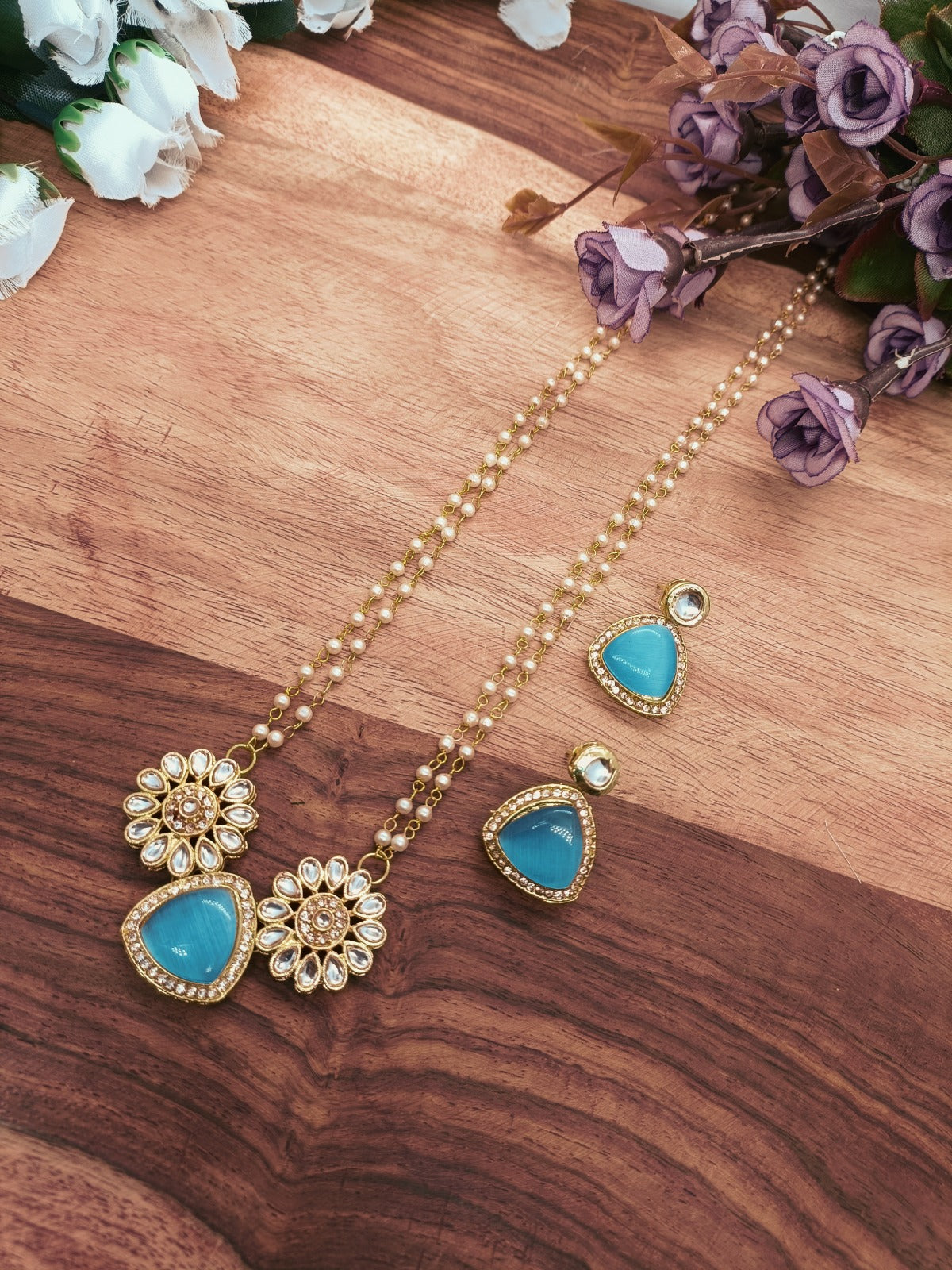 women neck chain with earring & panden monalisha stone