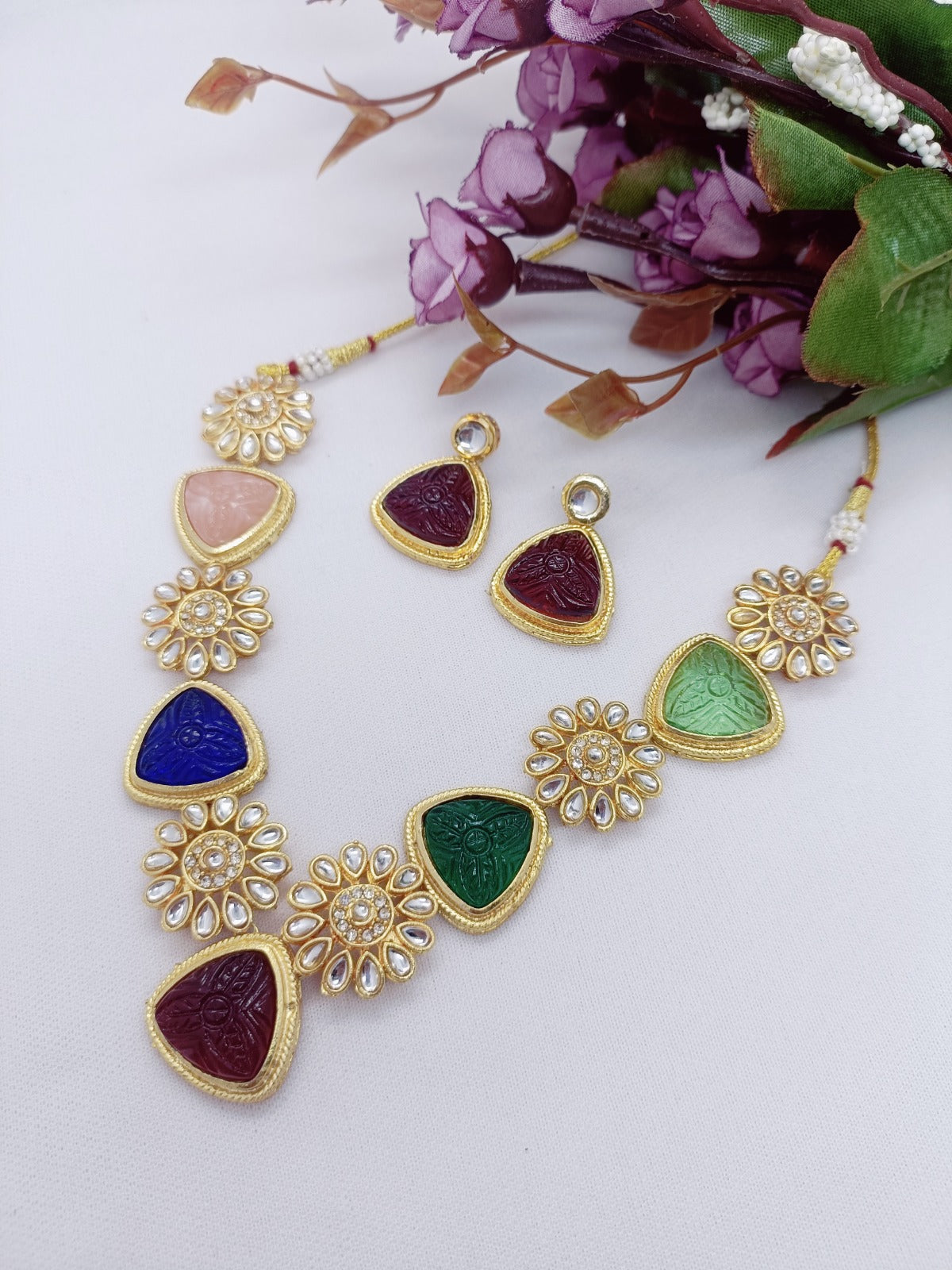 Tringle with flower women necklace