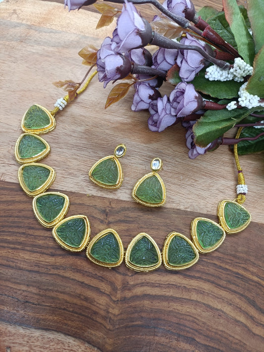 Only tringle with kundan set for women