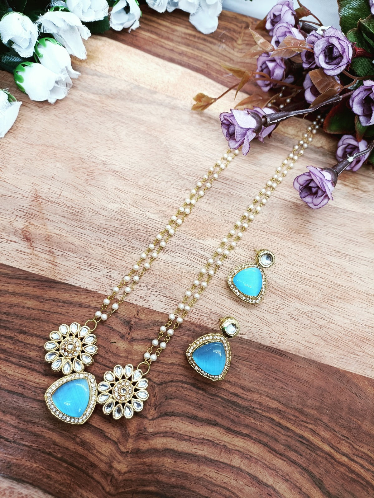 women neck chain with earring & panden monalisha stone