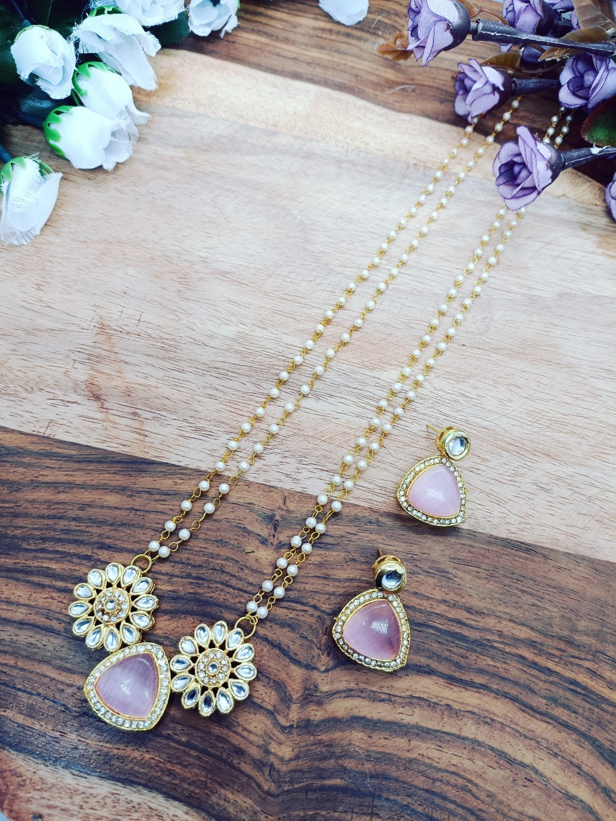 women neck chain with earring & panden monalisha stone