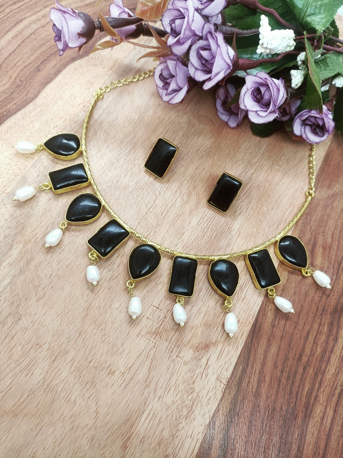 PREMIUM QUALITY MATTE FINISH MONALISA STONE NECKLACE WITH EARRING