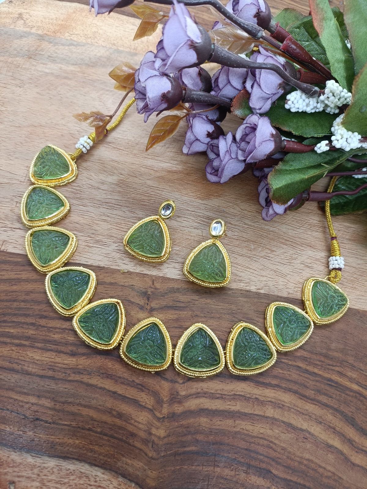 Only tringle with kundan set for women