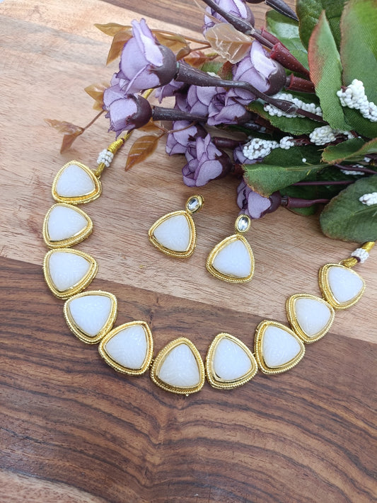 Only tringle with kundan set for women